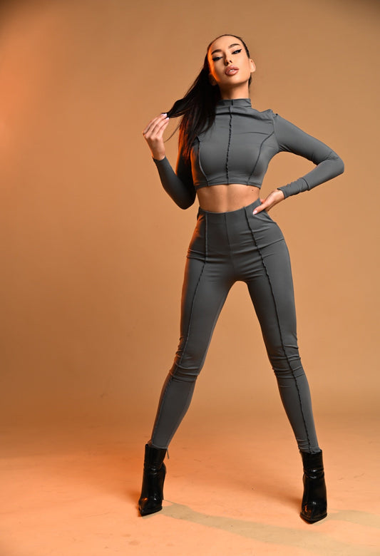 (Set) Grey Top and Pants Set